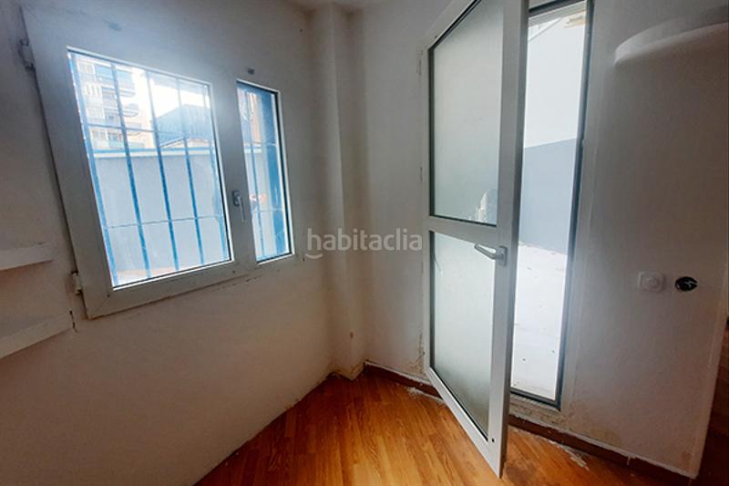 Foto 47973f58-e581-4710-931a-e8ab61a05e33. Piso  en Loranca para reformar con gran patio! en Fuenlabrada