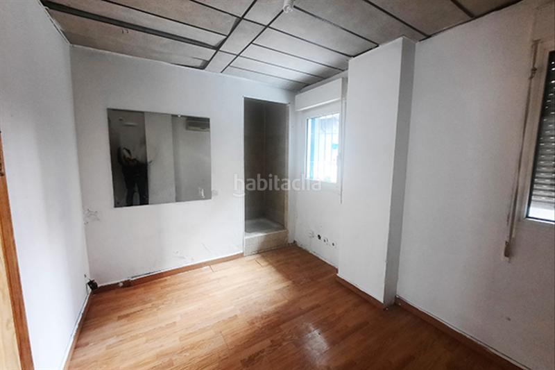 Foto d82abae1-b920-47c3-b1e5-9362c1638195. Piso  en Loranca para reformar con gran patio! en Fuenlabrada