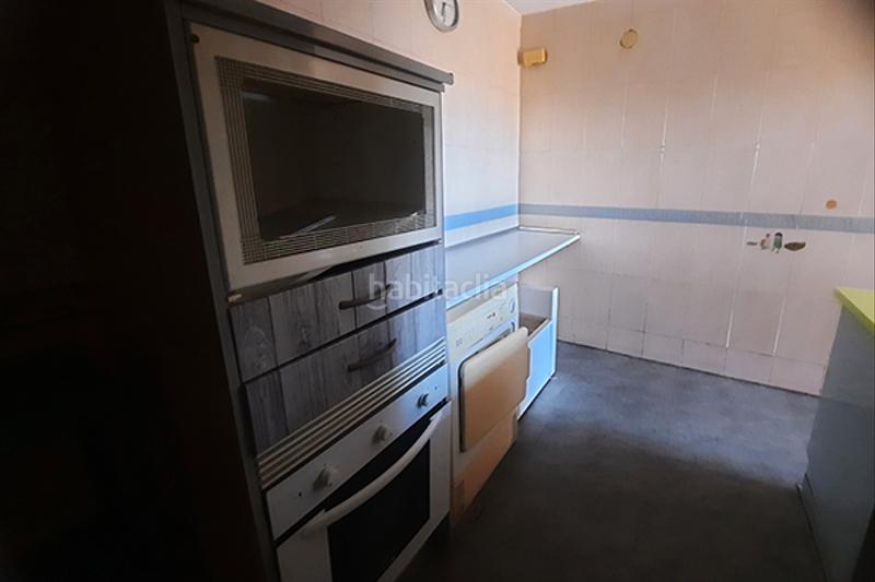 Foto 84bd7a20-f3ac-4f82-8711-b1ec1232885a. Piso  de tres dormitorios en buen estado en nueva Numancia! en Madrid