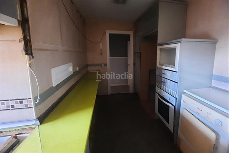 Foto 9ed79cff-c9d3-4ff5-9d86-6650782da514. Piso  de tres dormitorios en buen estado en nueva Numancia! en Madrid