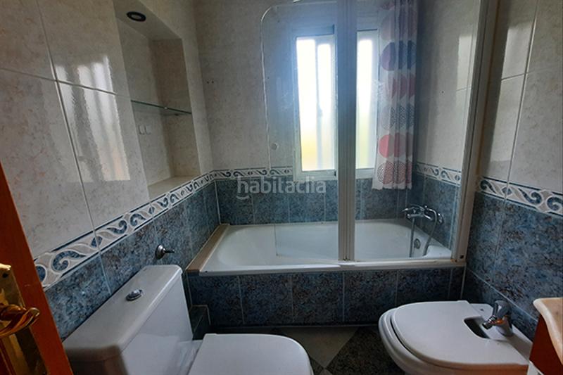 Foto 5cebd2ce-8d15-41c3-ab22-74639716f5fc. Piso  de tres dormitorios con terraza en buen estado !! en Coslada