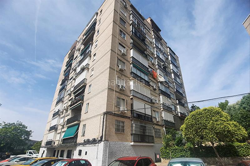 Foto 6bfc338c-5a97-4991-88a4-e7332636a0c3. Piso  de tres dormitorios con terraza en buen estado !! en Coslada