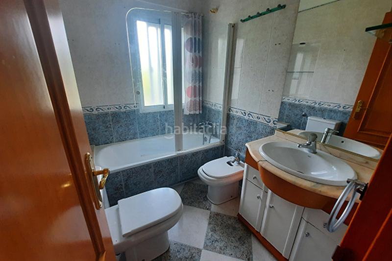 Foto baf1e826-e9b8-4525-aac2-7d9673f1e94d. Piso  de tres dormitorios con terraza en buen estado !! en Coslada