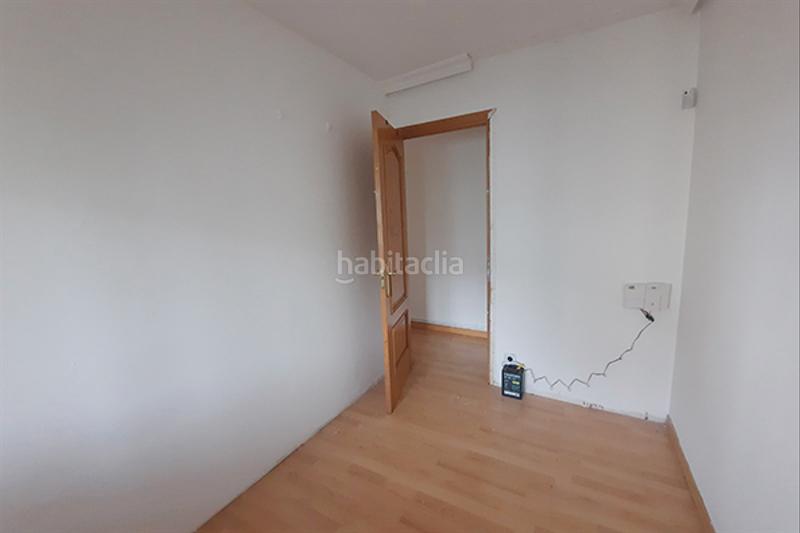 Foto e5aa42df-6ac5-421f-b056-755e545c1ff6. Piso  de tres dormitorios con terraza en buen estado !! en Coslada