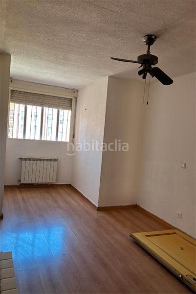 Foto 2fb87119-e9ab-48ba-8fe0-7bc11d1ba581. Piso  de tres dormitorios en vallecas! en Palomeras Sureste Madrid