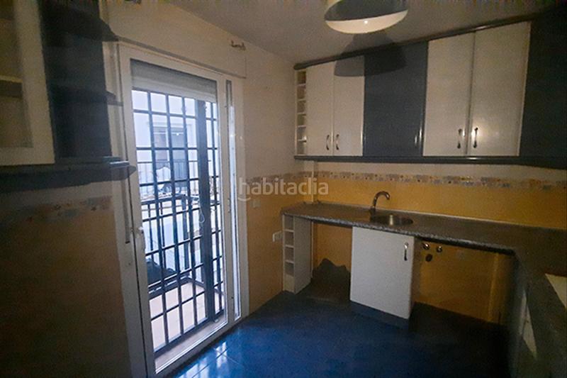 Foto 00fbf381-15df-42e7-b6fb-66eac70dea51. Zweistöckige wohnung mit parking in Torres de la Alameda