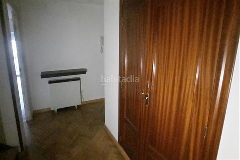 Foto c11bbbca-971f-4856-82c3-4f161aa6a588. Zweistöckige wohnung mit parking in Torres de la Alameda