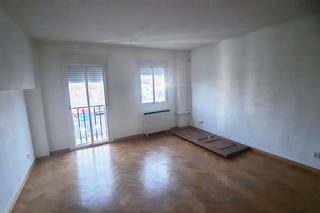 Dplex  Calle de los baos. Piso de tres dormitorios con plaza de garaje y trastero en torre