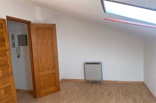 Pis  Calle mayor. Piso de dos habitaciones en buen estado en cercedilla!