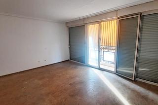 Pis  Avenida del alcalde antonio chapado. Piso de tres dormitorios con terraza en san martn de la vega!