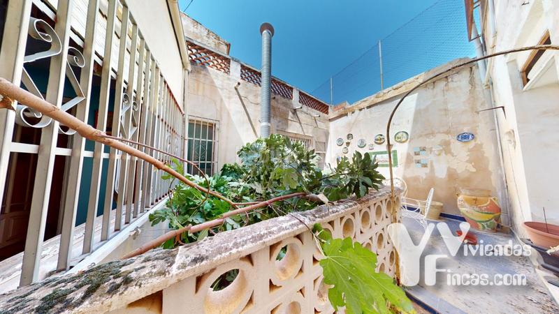 Foto b62170d6-3939-40b2-8e13-b55fa511445c. Edifici a calle nueva 31 a Centro Elda
