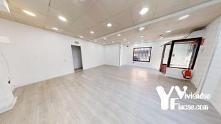 Lloguer Local Comercial a Calle fuenlabrada 2. Getafe centro, local de esquina listo para funcionar.