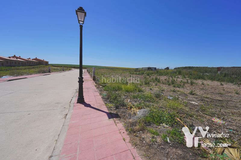 Foto 4141770e-a24b-47b0-8804-32707bbf0cc1. Terreny residencial a calle cebolla 57 a Erustes