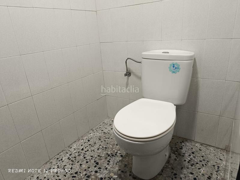 Foto ed4ee4ed-36d6-40f4-a7d2-a2e04d154676. Business premise in carrer de puig i cadafalch 12 in Cunit