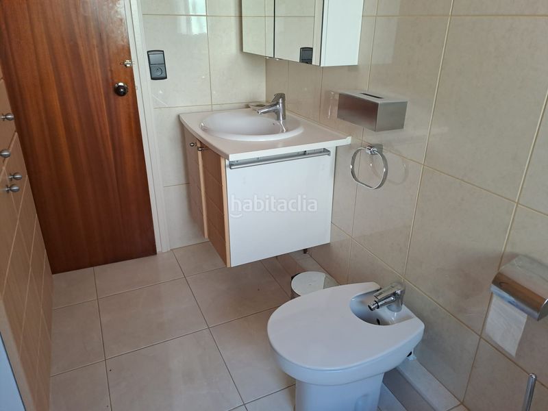 Foto 0e8a5ba6-53be-4ba8-a3e0-70f28152ca17. Casa amb xemeneia aparcament a Cunit residencial Cunit