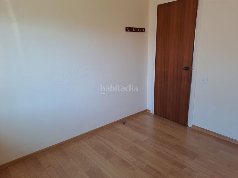Foto 1d2fa7ba-4489-4601-94a5-3ea2f20e530d. Casa amb xemeneia aparcament a Cunit residencial Cunit