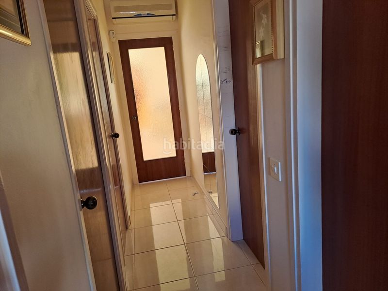 Foto 23492c4d-c232-43d3-9f83-501bb2e96e0c. Casa amb xemeneia aparcament a Cunit residencial Cunit