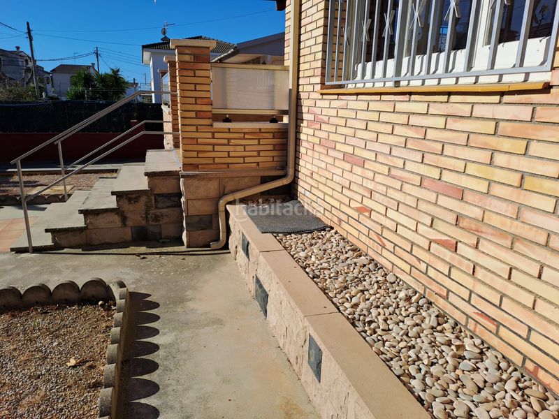Foto 534fd438-93e0-4ba9-b5f8-053f27ac35d0. Casa amb xemeneia aparcament a Cunit residencial Cunit