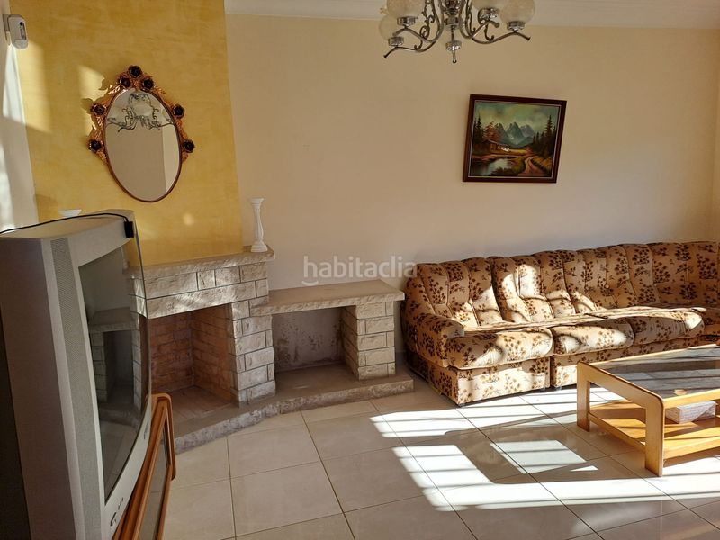 Foto a5209491-f9d1-489e-bbdb-ed830aa46fcc. Casa amb xemeneia aparcament a Cunit residencial Cunit