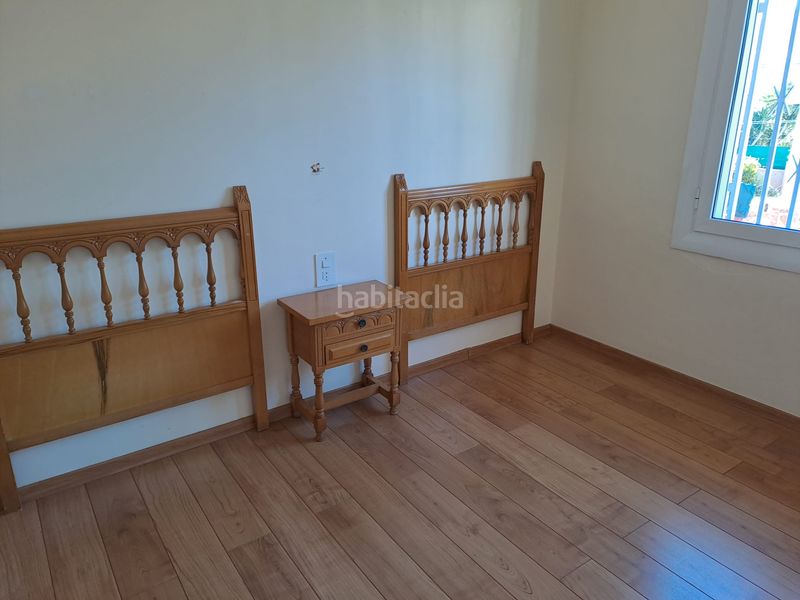 Foto dabd37a9-2789-47bc-82fe-e366a8e88922. Casa amb xemeneia aparcament a Cunit residencial Cunit