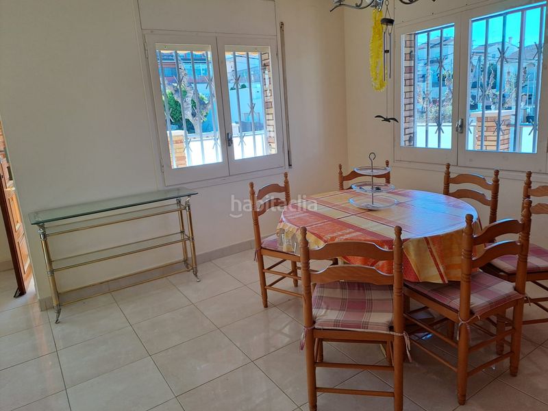 Foto dff3e3fa-a4be-4484-a840-e93eae0fda2f. Casa amb xemeneia aparcament a Cunit residencial Cunit