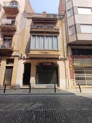 Edifici a De la llotja 5. Edifici, centre, tortosa