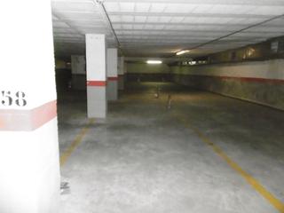 Aparcament cotxe a De lamote de grignon 22