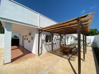 House in Partida encanyissada 8. Chalet, poble nou del delta