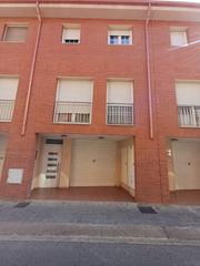 Casa adossada a Jaume tio i noe 7. Tortosa, remolins, casa adosada, jardin, piscina, barbacoa