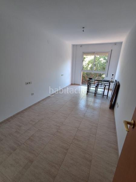 Foto a914b40e-c347-4847-ac5b-825fc6d8a7a1. Pis a lluis canalda 2-4 a Temple Tortosa