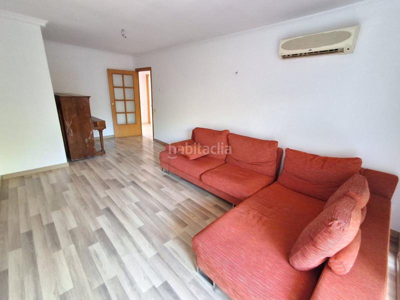 Foto c7c4ed35-ce12-49a5-bfbd-8be07a23b3cd. Pis a lluis canalda 2-4 a Temple Tortosa