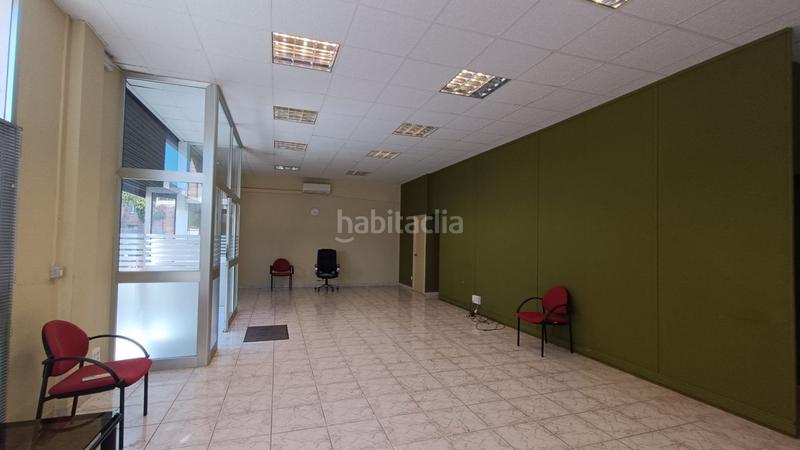 Foto 9298d960-0074-4e1d-a040-b5e949ee20f9. Lloguer local comercial a tamarit i gil 5 a Ferreries Tortosa
