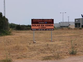 Terreny residencial a Danuvi 17. Solar industrial, amposta