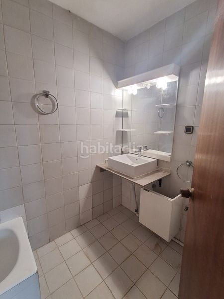 Foto bb25e9ca-f64a-4a30-85cc-1d90c6261702. Casa amb piscina a Urbanitzacions Tortosa