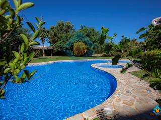 Pis a Los Puertos. Isla plana en murcia casa, jardines, piscina y playa