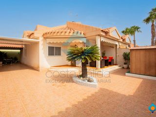 Haus in Playa Grande-Castellar. Chalet en venta en playa grande, mazarrón