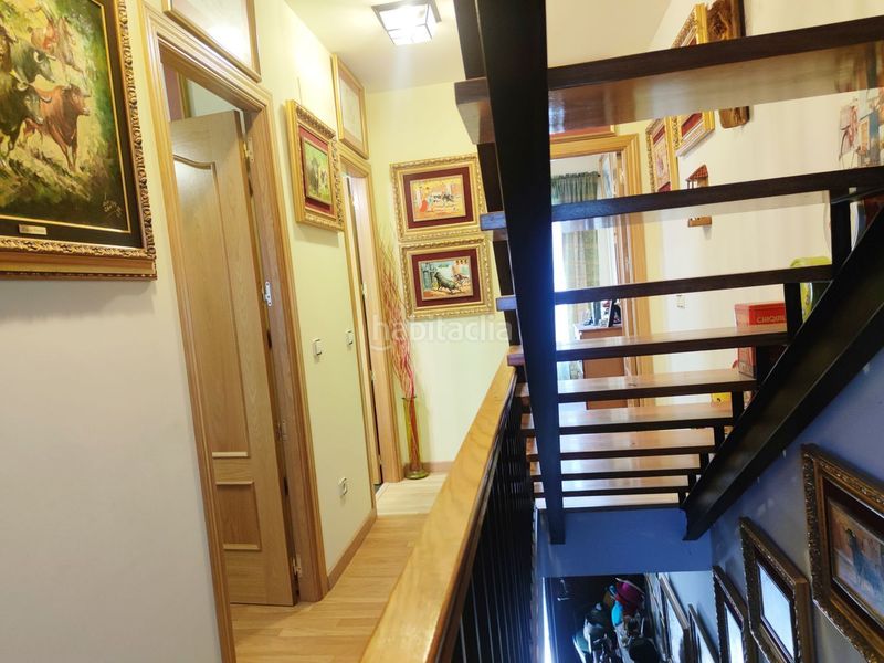 Foto 289d9b37-0d94-4560-a652-a0363054173b. Chalet en Adrada (La)