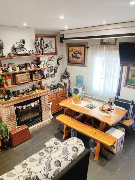 Foto 3ec7255d-ab5a-41e8-a7ab-3033fbd627f1. Chalet en Adrada (La)