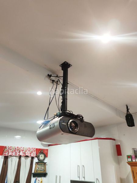 Foto a0669106-0db6-4c84-b1c4-5bb0d35d0352. Chalet en Adrada (La)