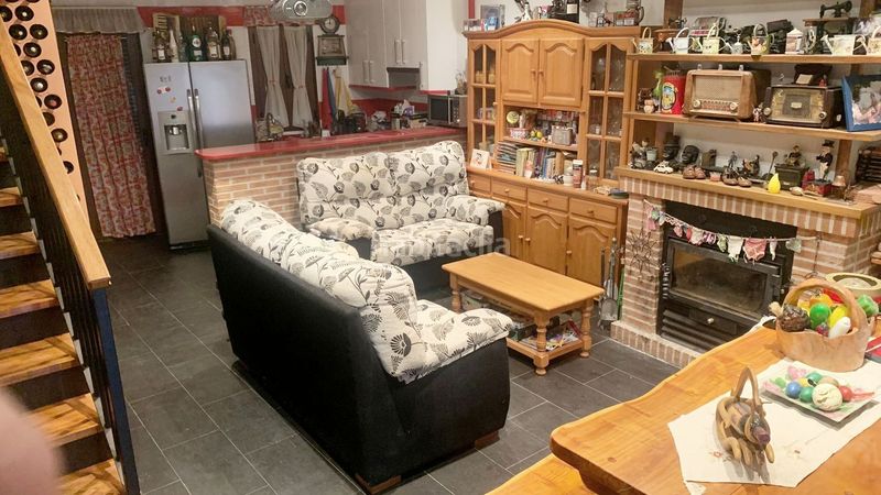 Foto d74522cd-e29d-4926-af56-90a532dbc555. Chalet en Adrada (La)