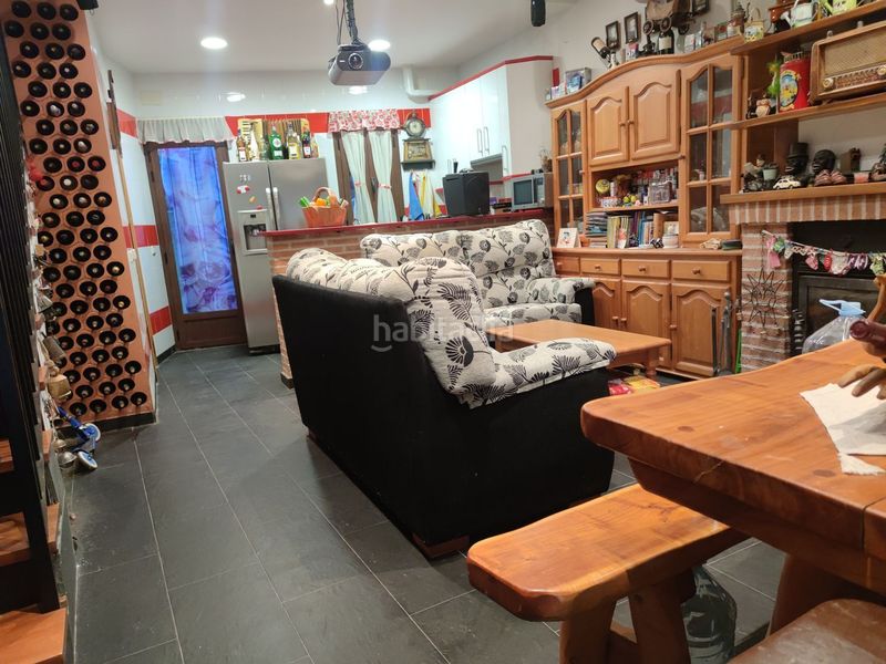 Foto f594324d-4355-4c7a-97eb-9d1d6cbd5716. Chalet en Adrada (La)