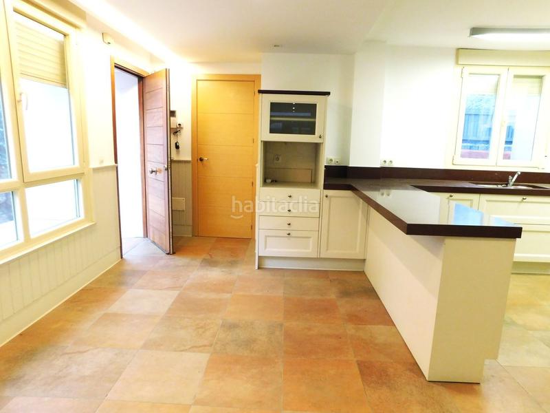 Foto 675d28a4-9c4d-4dfc-925c-f30102c8e227. Chalet en Colonia Torrelodones