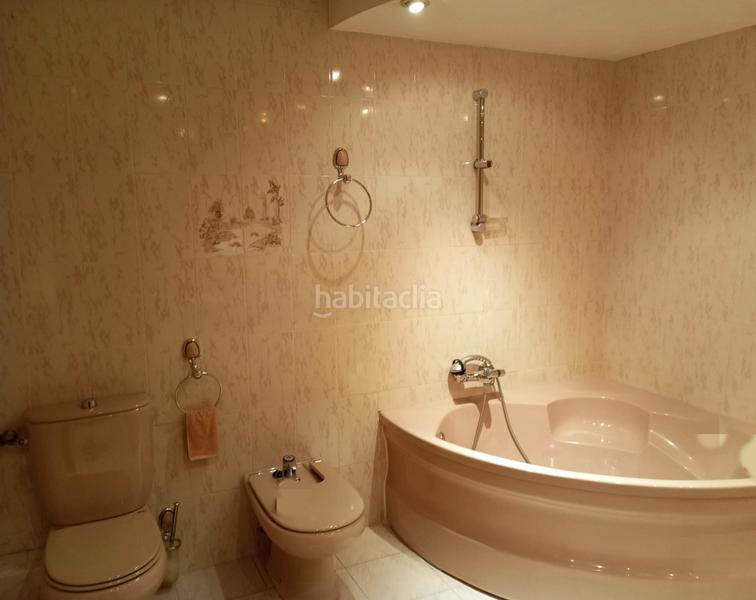 Foto 154853bd-b112-42cd-b6a9-0c09149ada00. Chalet con camino riscaldamento parcheggio piscina in Getafe