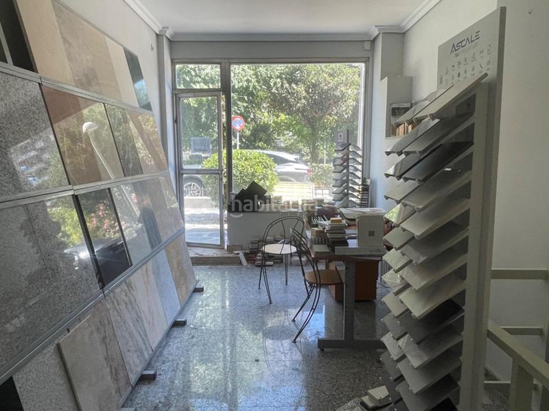Foto 0587f7fd-b34e-4471-a584-626d63f19286. Local comercial en Valdezarza Madrid