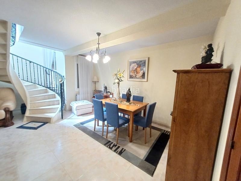 Foto da01acc2-2f21-4ab3-9925-ff1eddbfeea1. Chalet con camino riscaldamento parcheggio piscina in Moralzarzal