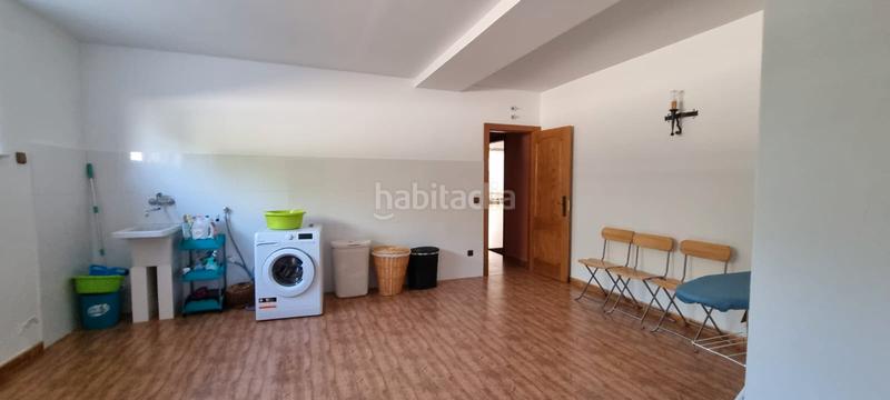 Foto 90f0f28c-34c0-467c-a2bc-5938b616192e. Chalet avec cheminée chauffage parking dans Polideportivo-Colonia Moralzarzal