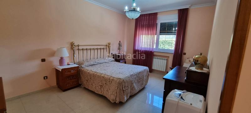 Foto a3fdb9be-ce66-4e10-adef-b17465f3b250. Chalet avec cheminée chauffage parking dans Polideportivo-Colonia Moralzarzal