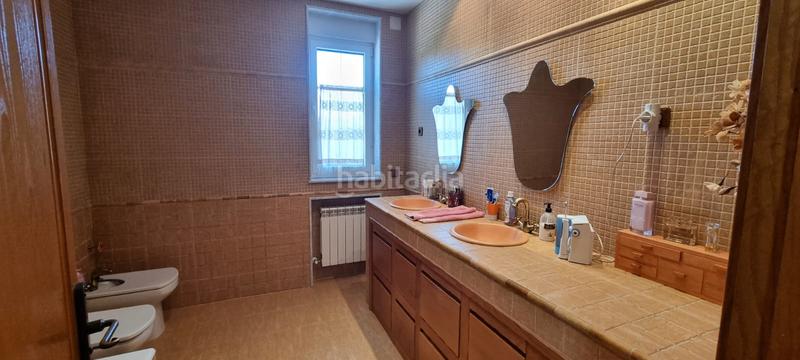 Foto db274a55-9190-419a-beb9-34bdf5bfc8d6. Chalet avec cheminée chauffage parking dans Polideportivo-Colonia Moralzarzal