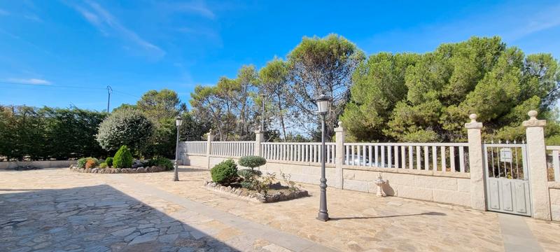 Foto bcf25b8e-d129-4d32-9999-b7c8881241b7. Chalet con camino riscaldamento parcheggio in Polideportivo-Colonia Moralzarzal