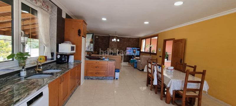 Foto 89adf19d-4c6f-4a75-9fd2-df55c53aed84. Xalet amb xemeneia calefacció aparcament a Polideportivo-Colonia Moralzarzal